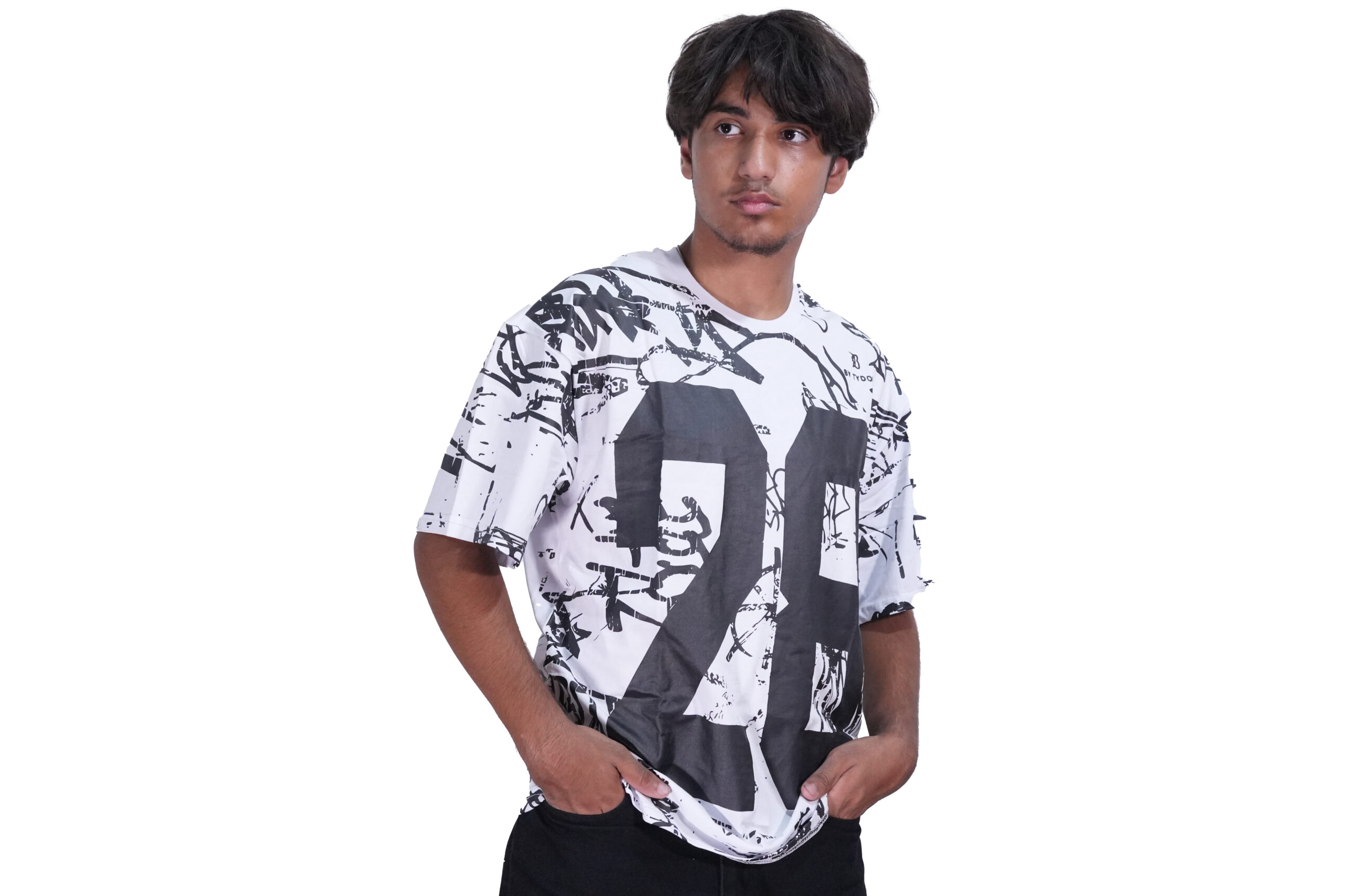 R28 GraffCore Tee